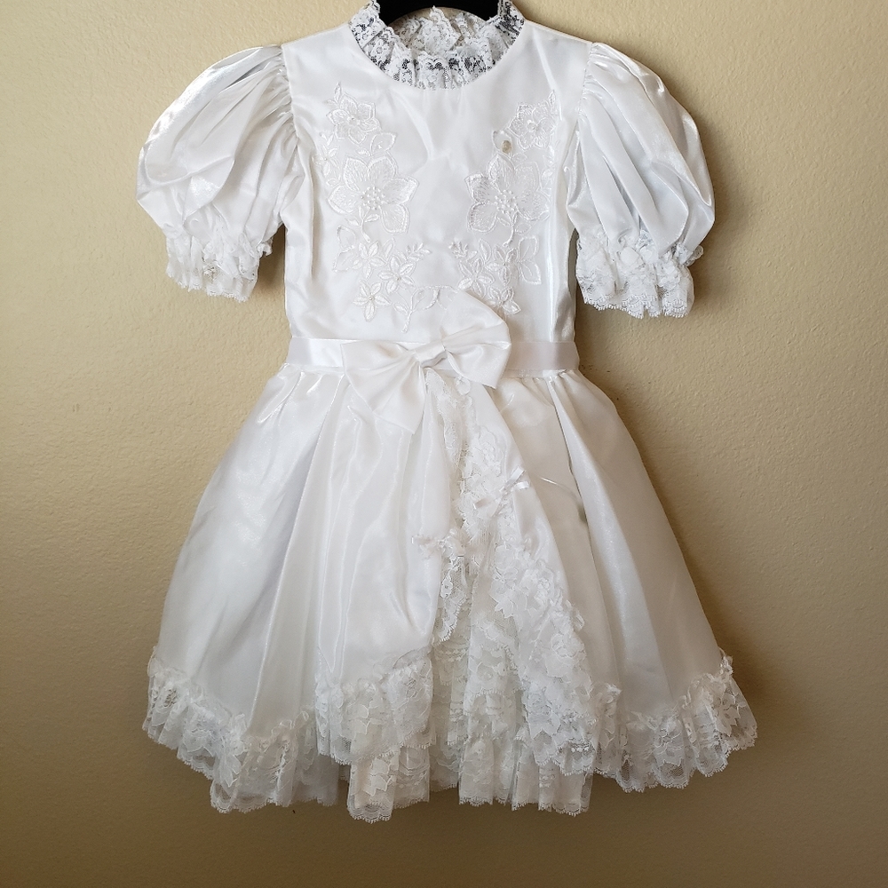 Vintage Lydia Pageant Satin Lace Ruffle Frilly Dress Size: 6 Made in USA